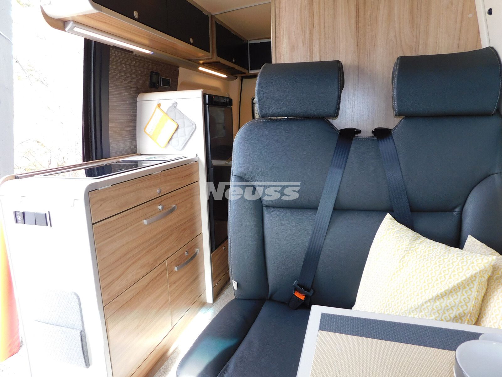 Fahrzeugabbildung HYMER / ERIBA / HYMERCAR Grand Canyon S CrossOver Mercedes