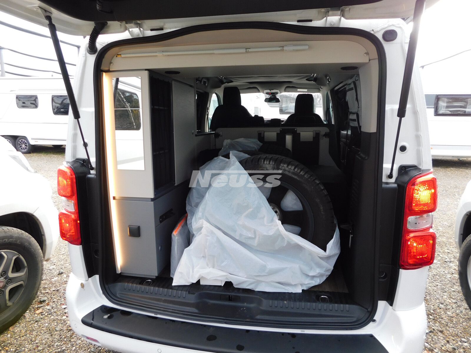 Fahrzeugabbildung Crosscamp Toyota Proace 2.0 1.Hand, privater Vorbesitz !