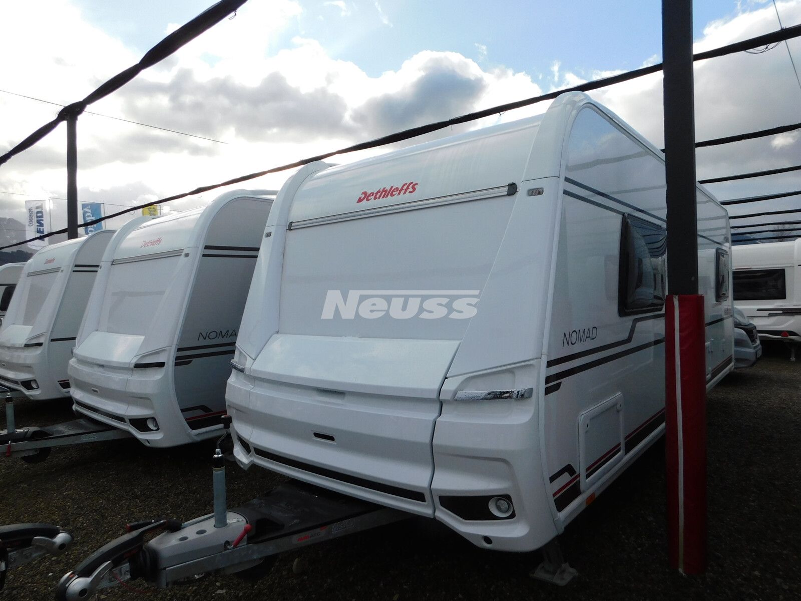 Fahrzeugabbildung Dethleffs Nomad 530 DR