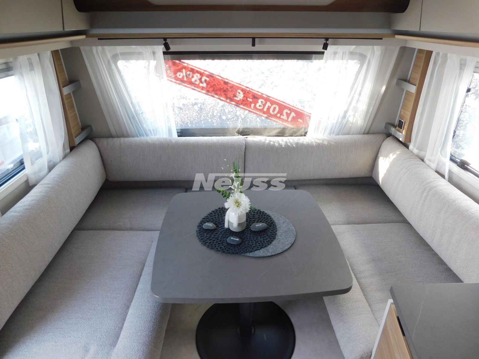 Fahrzeugabbildung Dethleffs Nomad 530 DR