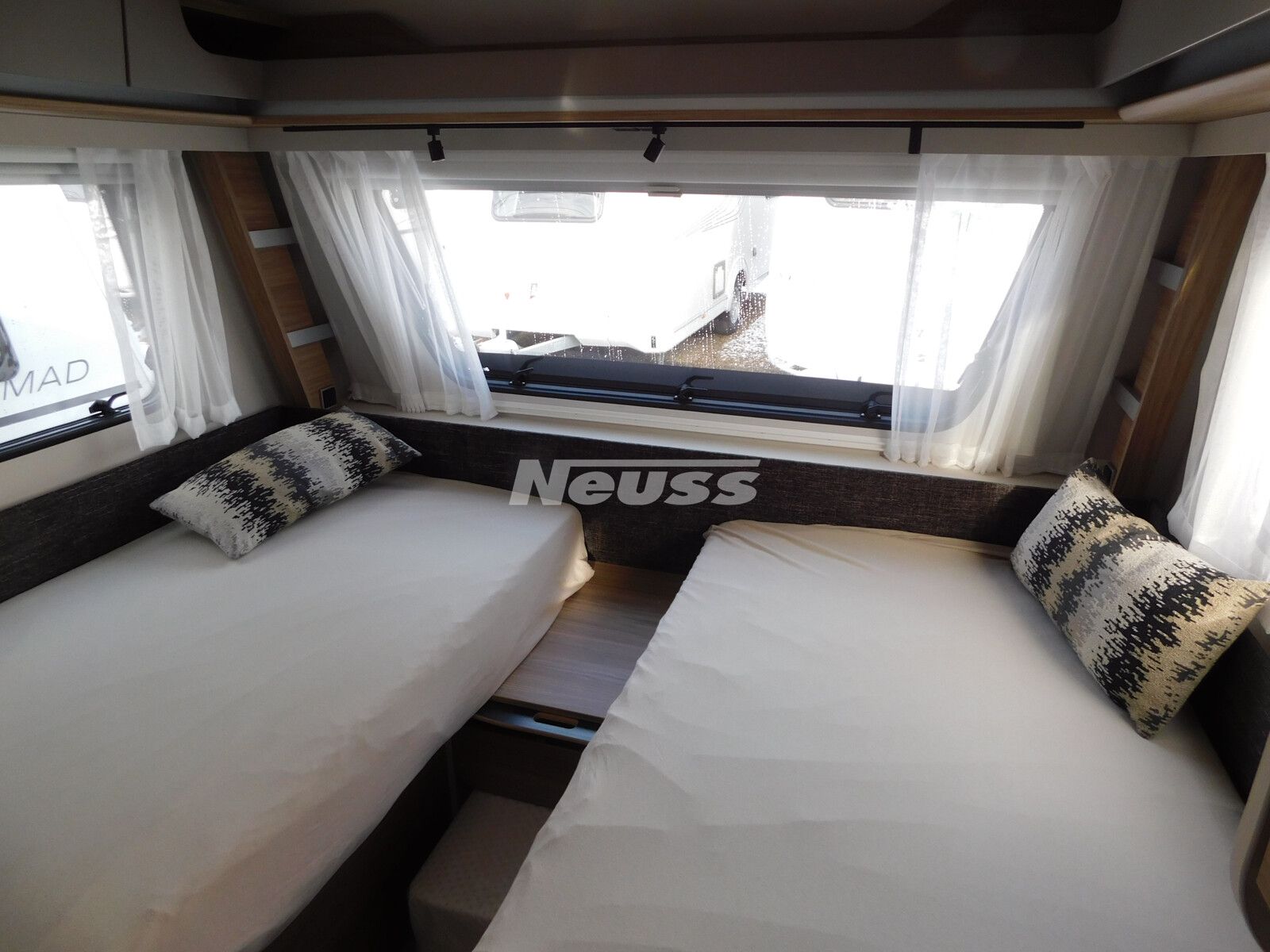 Fahrzeugabbildung Dethleffs Nomad 460 EL