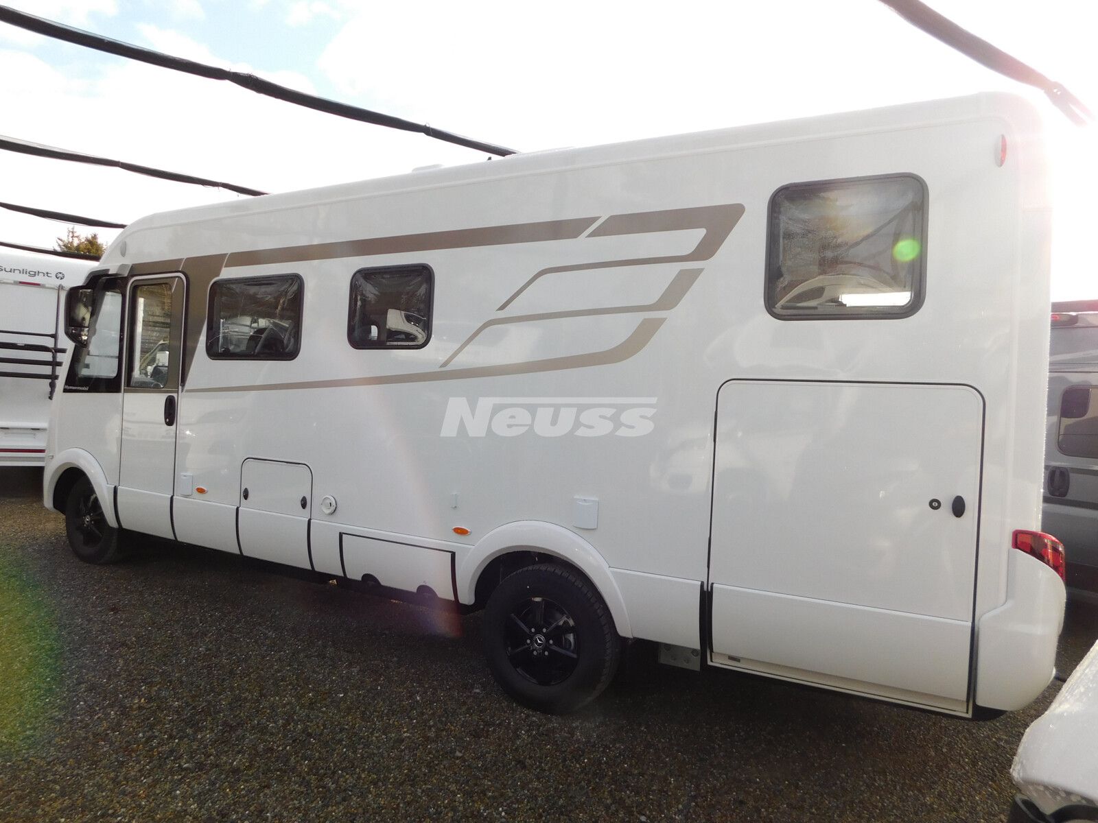 Fahrzeugabbildung HYMER / ERIBA / HYMERCAR B-Klasse MC I 680 ohne Hubbett, ALDE, GFK-Dach